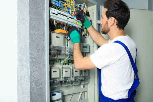 Best Electrician for Home Renovation  in New London, WI