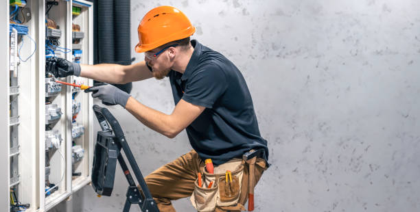 Best 24-Hour Electrician  in New London, WI